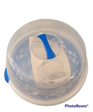 NWOT Munchkin Steam Guard Microwave Sterilizer Baby Bottle Nipple Pacifier Clean